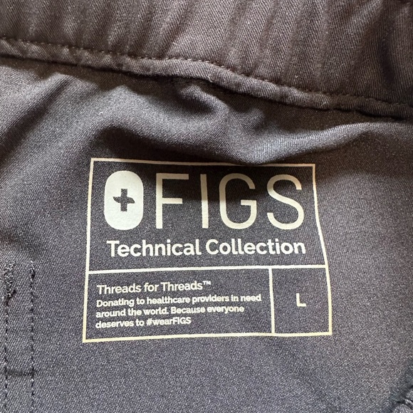 FIGS Scrubs Slim Cairo Cargo Scrub Pants™, Large - Picture 12 of 12